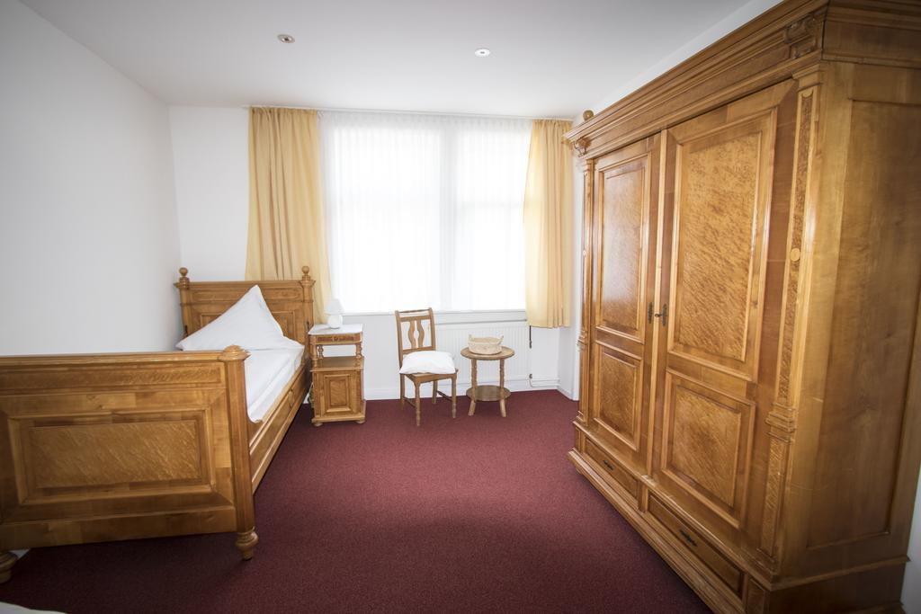 Gastehaus Deutsches Haus Hotel Northeim Ngoại thất bức ảnh